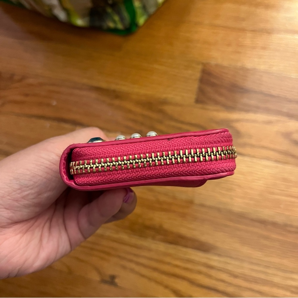 Kate Spade “L” Key Pouch - Picture 11 of 16